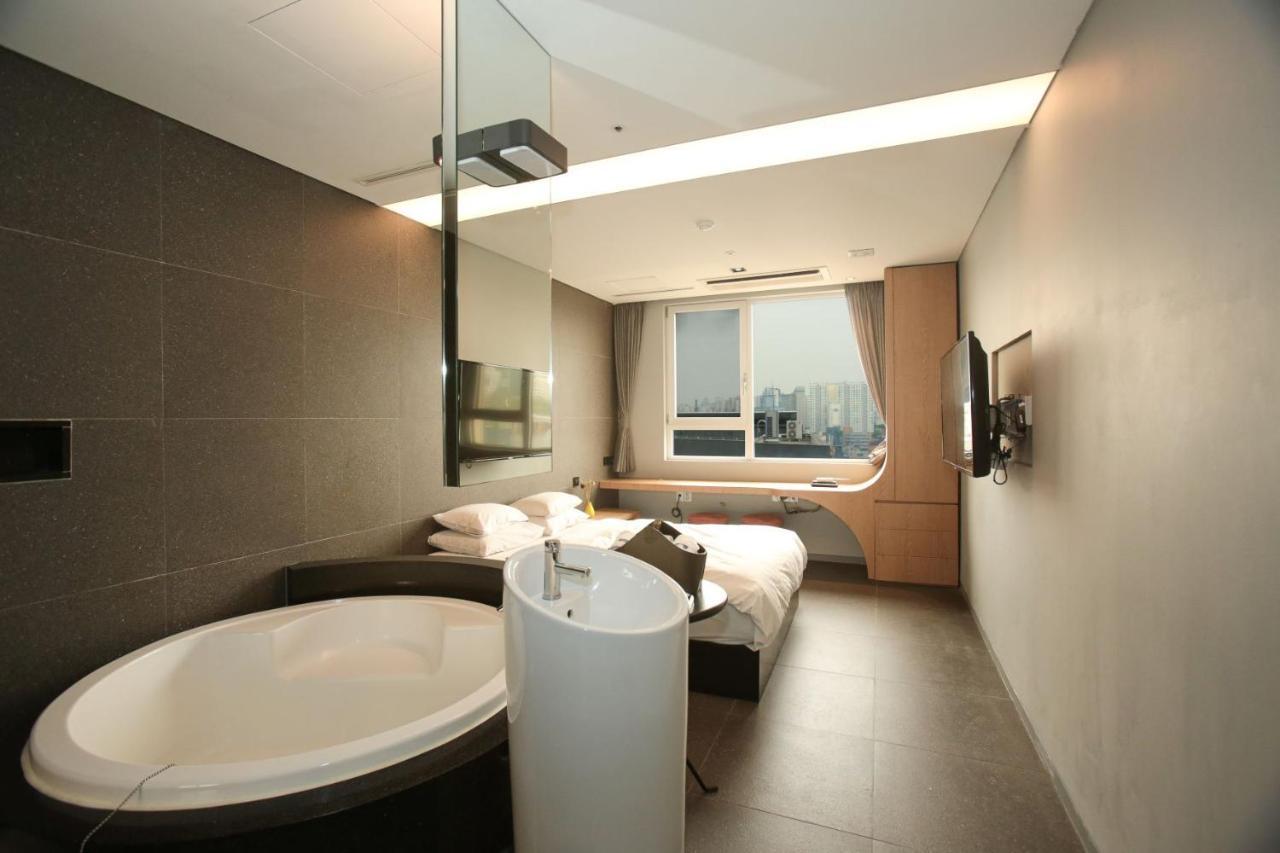 Hotel The Designers Hongdae Seúl Exterior foto